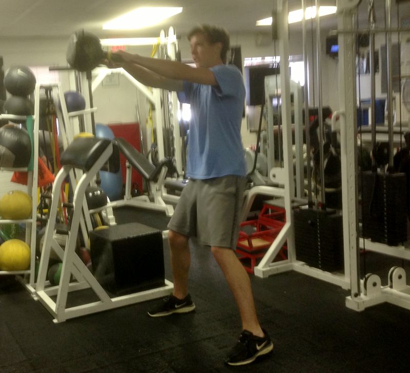 Athlete doing rotational cable work